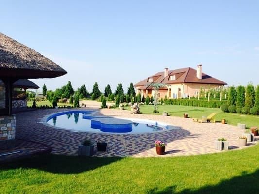 Отель Maetok Country Club Petrove